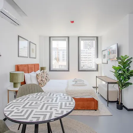 Apartment Liiiving In - Design *