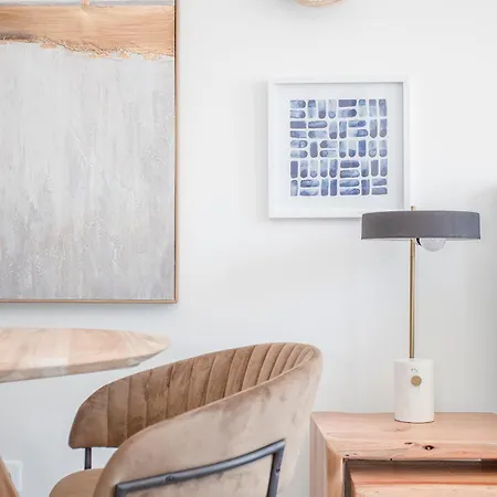 Liiiving In - Design Apartman Porto