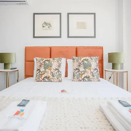 Liiiving In - Design